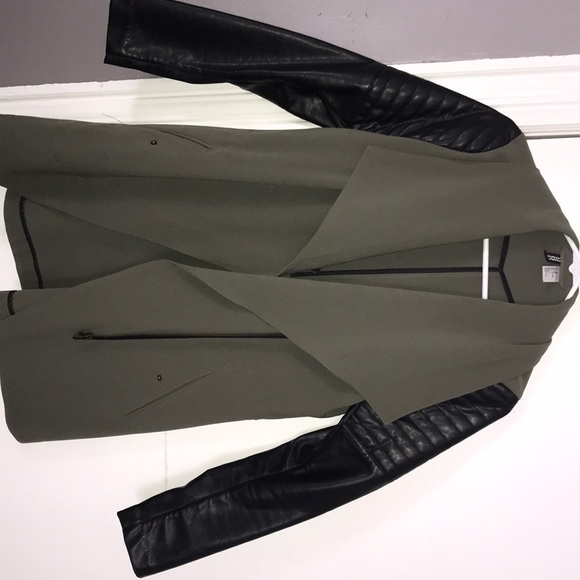 H&M Jackets & Blazers - Green and Black light weight jacket